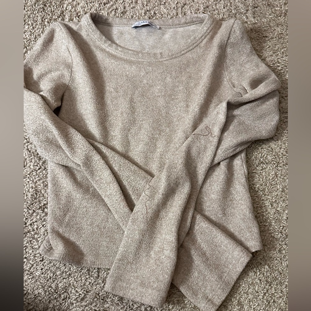 Long sleeve crop top